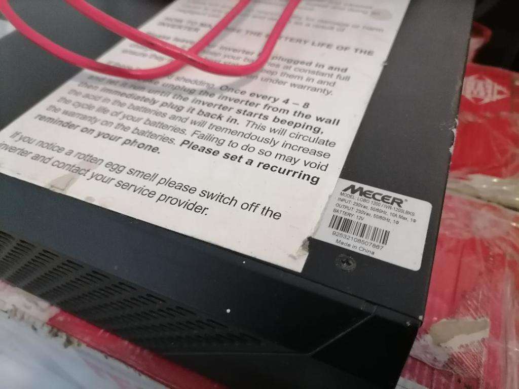 MECER 1200VA 12V INVERTER WITH CABLES