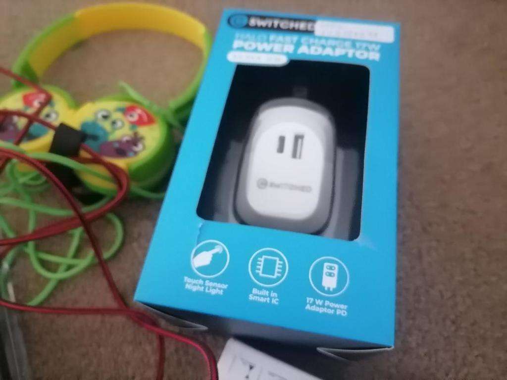 *LOT OF UNTESTED ELECTRONICS*UPS,SMART WATCH,IKHOKHAHARDSETS.ADAPTERS ETC