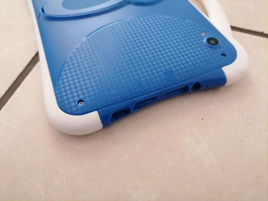 *TEENO SIM/WIFI 7 INCH TABLET LOADED WITH GAMES*