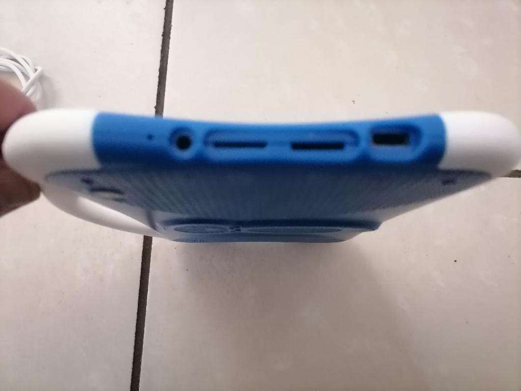 *TEENO SIM/WIFI 7 INCH TABLET LOADED WITH GAMES*