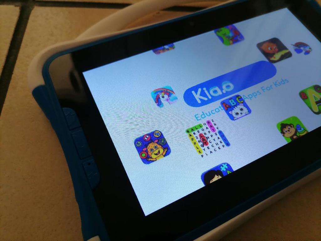 *TEENO SIM/WIFI 7 INCH TABLET LOADED WITH GAMES*