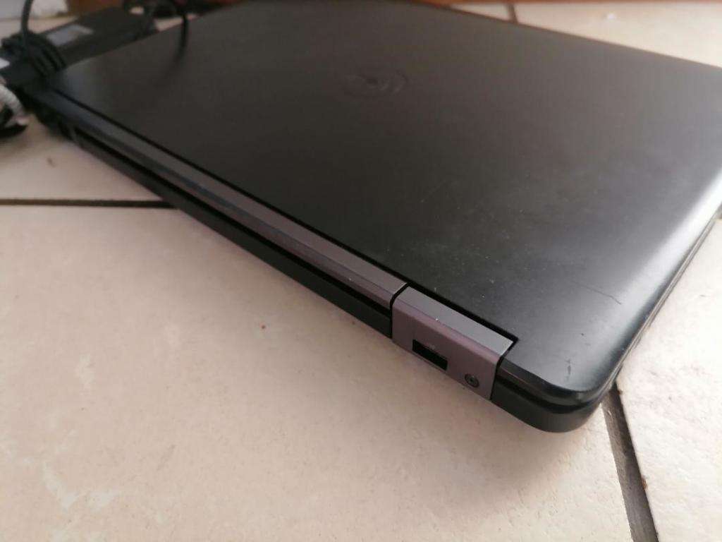 EXCELLENT i5 DELL LATITUDE E5440 4TH GEN ,4GB RAM,500GB HDD, SIM SLOT,BATTERY 100%,CHARGER INCL