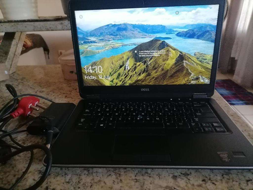 EXCELLENT i7 DELL LATITUDE E7440 4TH GEN ,8GB RAM,1TB HDD,SIM SLOT,BATTERY 100%,CHARGER INCL