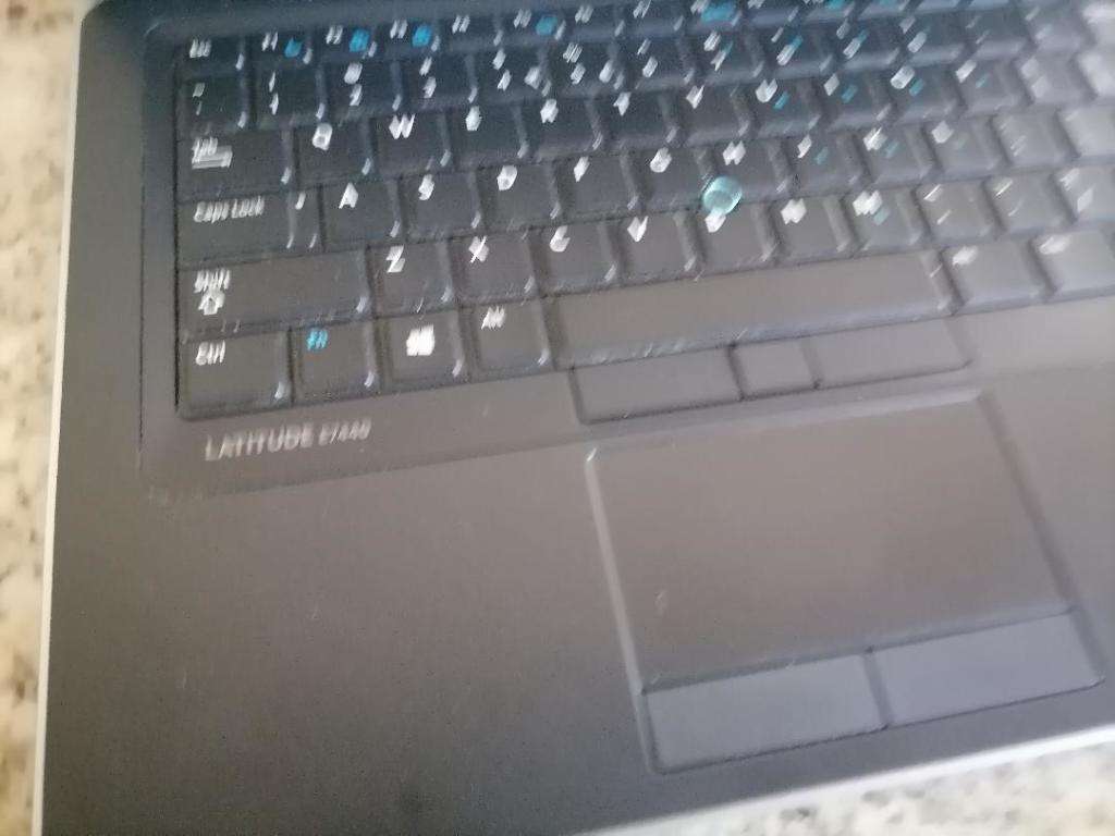 EXCELLENT i7 DELL LATITUDE E7440 4TH GEN ,8GB RAM,1TB HDD,SIM SLOT,BATTERY 100%,CHARGER INCL