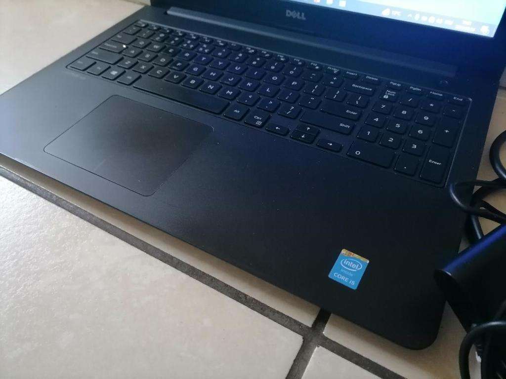 IMMACULATE I5 DELL LATITUDE 3550 5TH GEN, 8GB RAM, 500GB HDD. BATTERY 100%,ORIGINAL CHARGER*