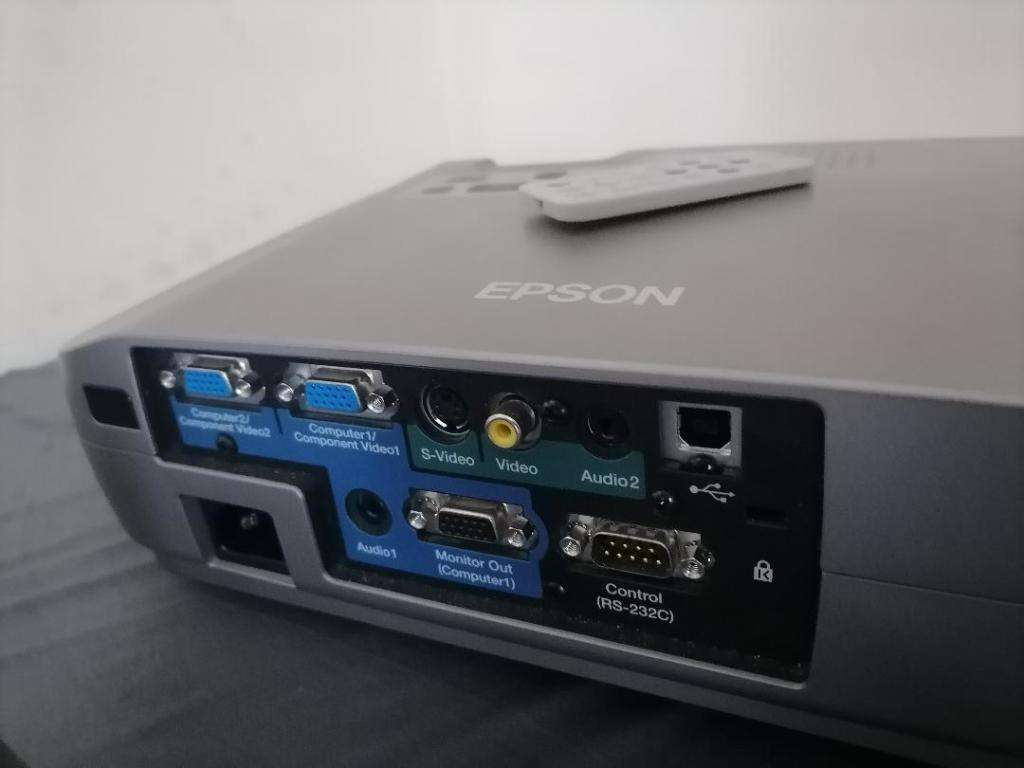 LIQUIDATION ITEMS*EPSON EMP 74 PROJECTOR WITH REMOTE*WORKING**