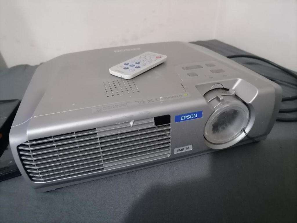LIQUIDATION ITEMS*EPSON EMP 74 PROJECTOR WITH REMOTE*WORKING**