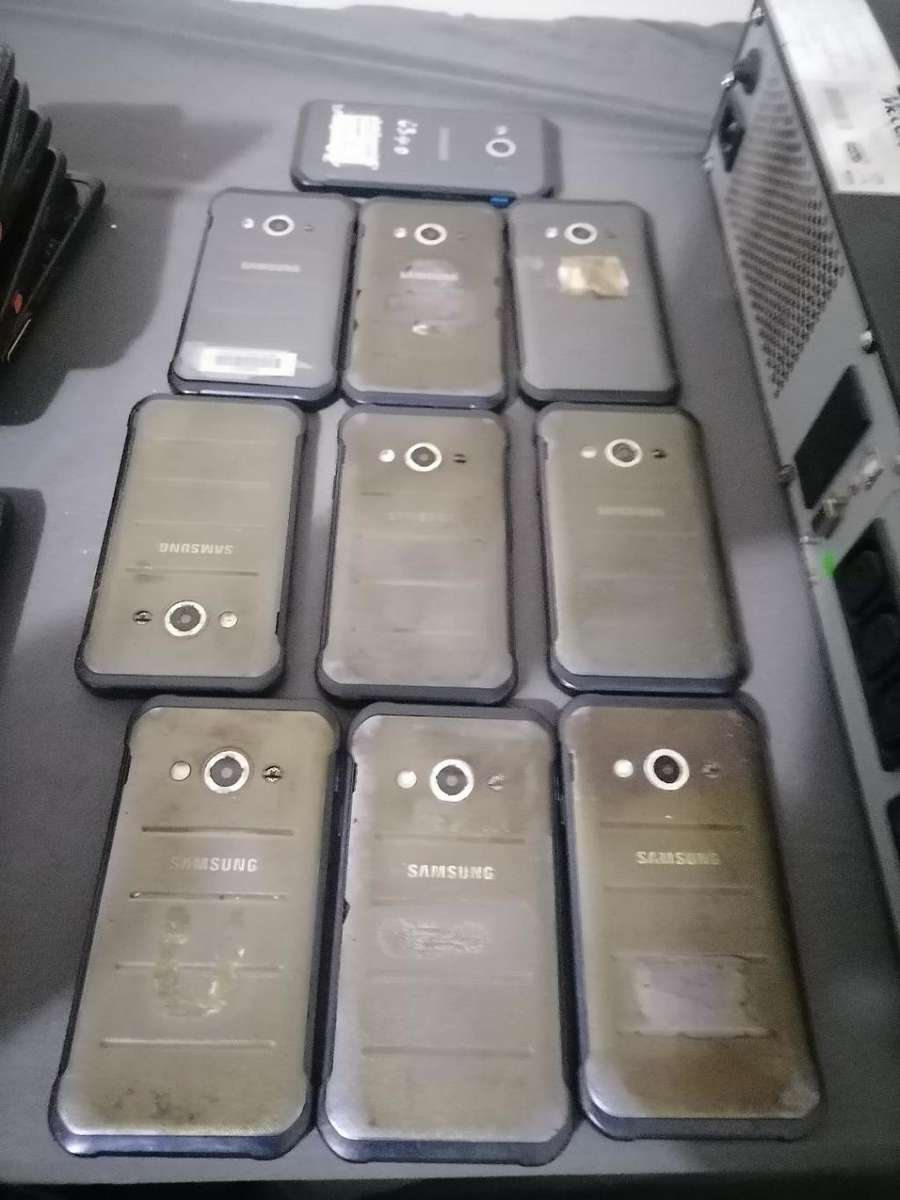 50 x SAMSUNG XCOVER 3 SMART PHONES *BID IS PER LOT OF 10**