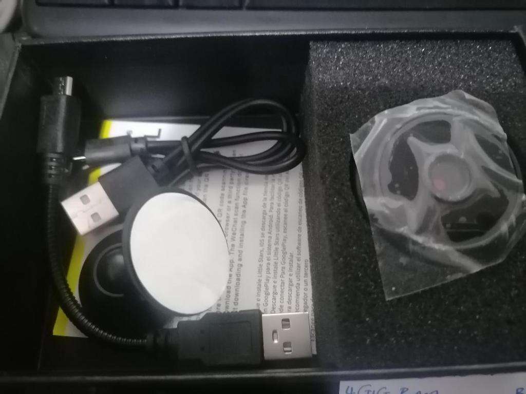 2 X BRAND NEW Andowl Q-HQ36 Mini WiFi Indoor IP Web Monitor Camera 720p*one bid for both**