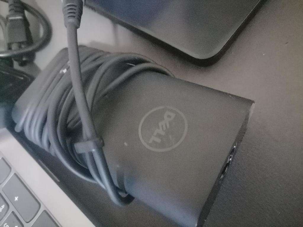 **i5 DELL LATITUDE E5450 5TH GEN,4GB RAM, 500GB HDD,BATTERY 100%,ORIGINAL CHARGER**