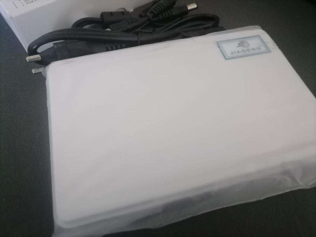 **2 X BRAND NEW JIAGENG 8800 MAH UPS IN BOX WITH CABLES*R1000 IN STORE EACH*ONE BID FOR BOTH*