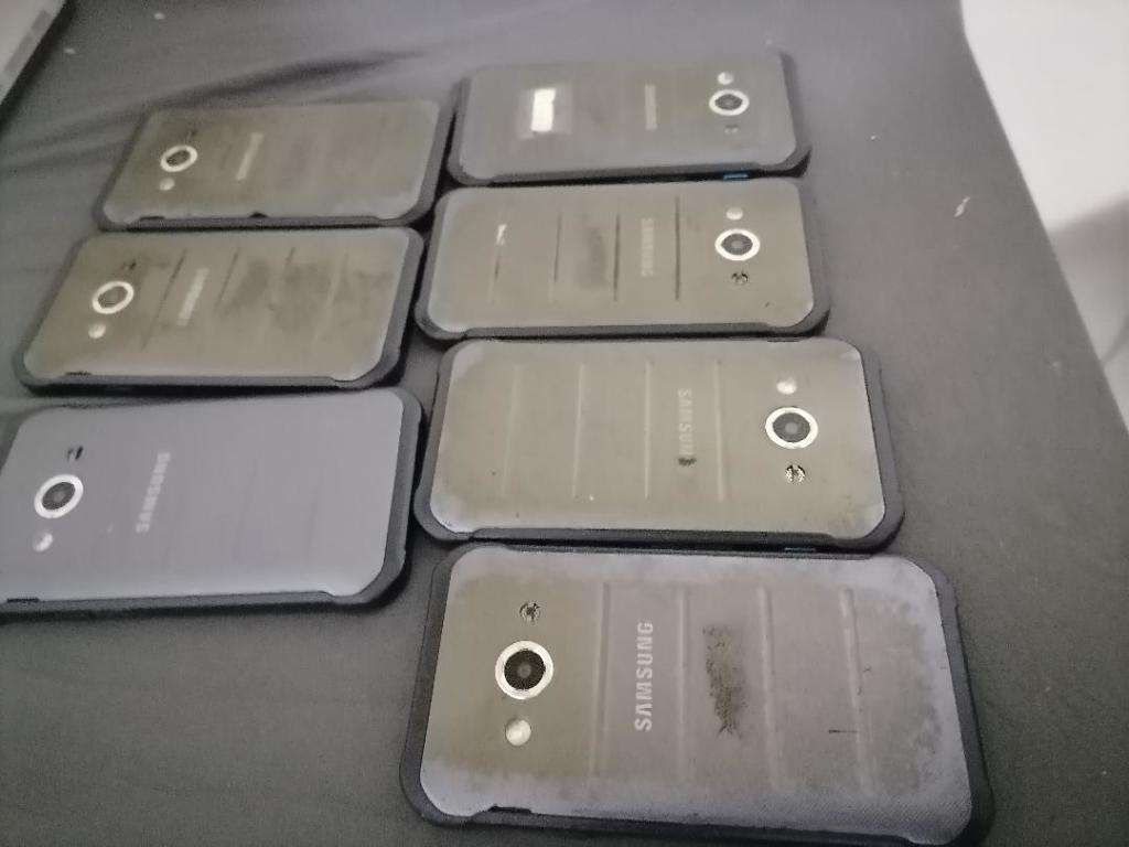LOT OF 7 X SAMSUNG XCOVER 3 SMART PHONE*SOLD AS IS*ONE BID FOR THE LOT