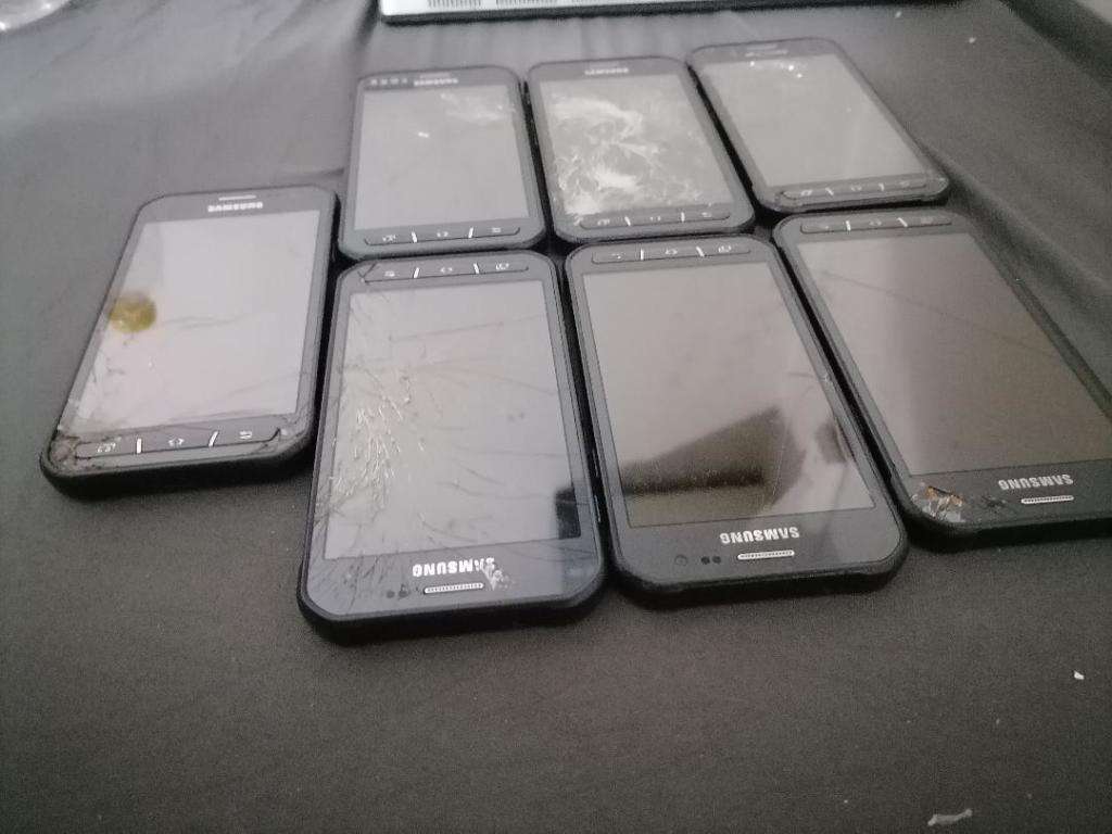 LOT OF 7 X SAMSUNG XCOVER 3 SMART PHONE*SOLD AS IS*ONE BID FOR THE LOT