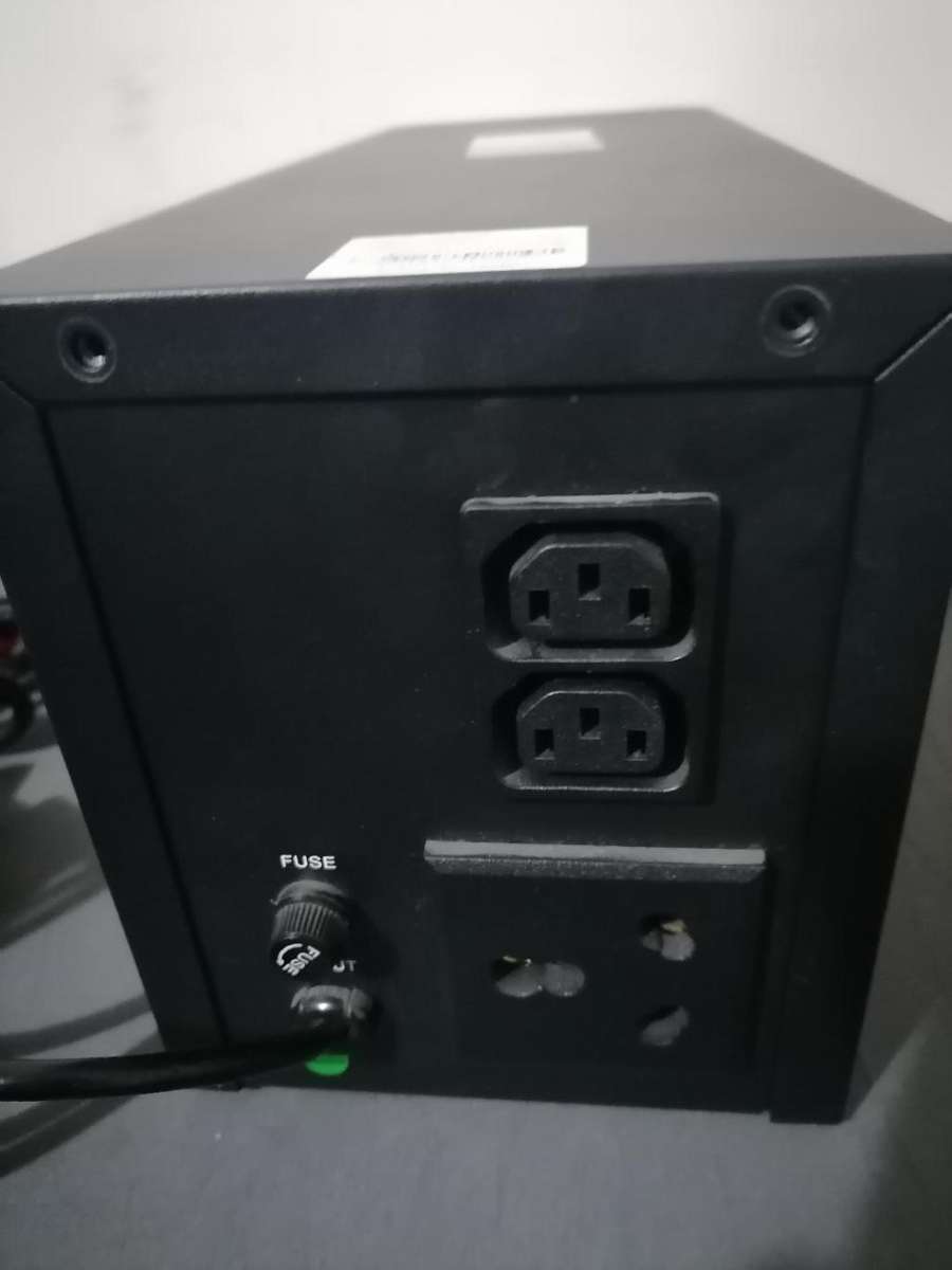 SUPERCHANNEL 2000VA UPS WITH BATTERIES, CABLES ETC**