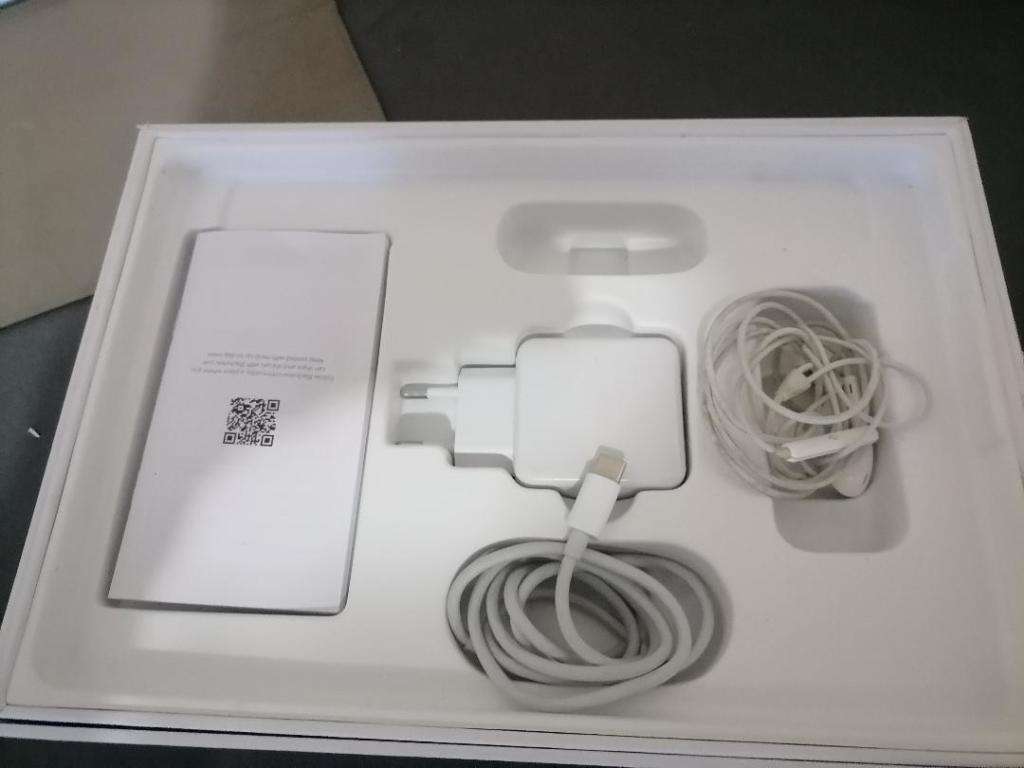 *LATE ENTRY*BLACKVIEW TAB 8, 10INCH DUAL SIM TABLET, ANDRIOD 11. 4GB RAM, 64GB SSD, IN BOX*LIKE NEW*