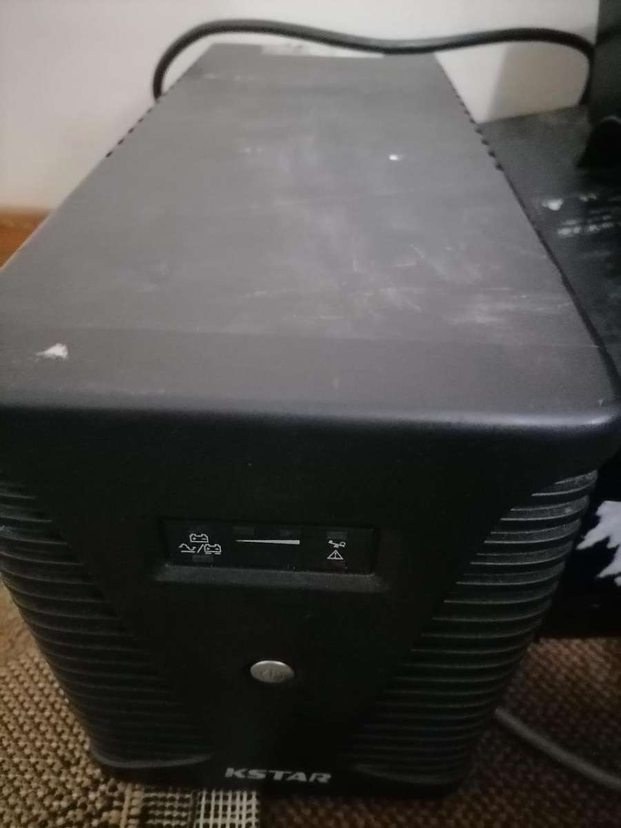 LOT OF 2 X UPS AND VOLTAGE CONVERTER*ONE BID FOR THE LOT*SOLD AS IS**