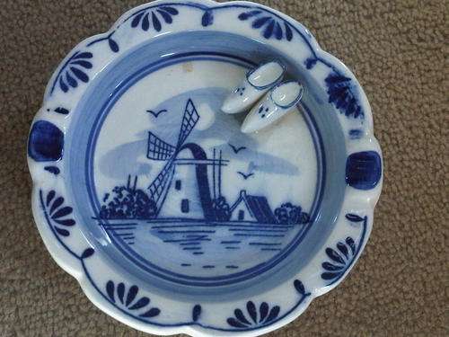 Delft ashtray