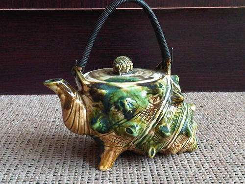 Shell shaped Teapot