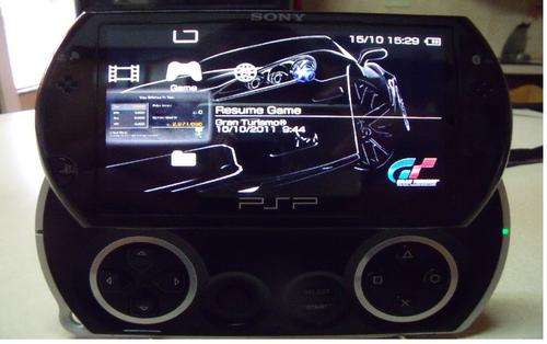 PSP GO (including 10 games) *WOW*