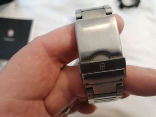 VICTORINOX INOX SWISS ARMY MENS AUTOMATIC WATCH