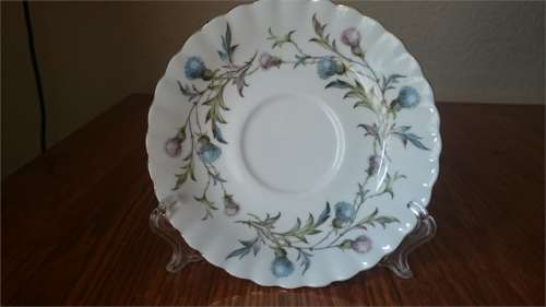 ROYAL ALBERT TRIO "BRIGADOON"