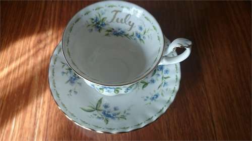 ROYAL ALBERT FLOWER OF THE MONTH JULY DUO