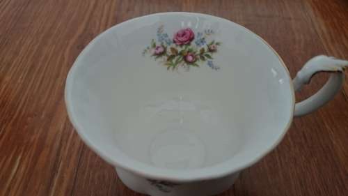 ROYAL ALBERT TRIO "WINSOME"