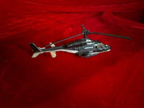 AIRWOLF HELICOPTER FROM THE TV SERIES 1984 UNIVERSAL CITY STUDIO INC.AIRWOLF TM.13cm IN LENGTH