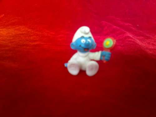 VINTAGE SMURF SCHLEICH PEYO FIGURE