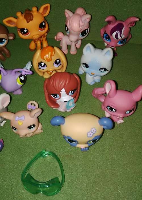 Rare LPS Lot Of 28 Littlest Pet Shop Toys In Mint Condition