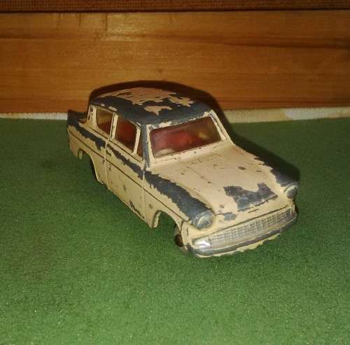 Dinky Toys Ford Anglia 155 Die-Cast Model Meccano LTD.England  (Missing One Tyre)