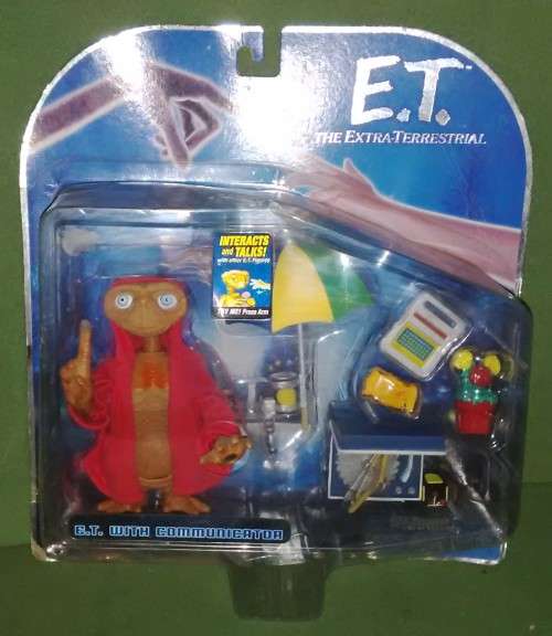 E.T The Extra Terrestrial Interactive Figure With Communicator, Exclusive, Mint On Card