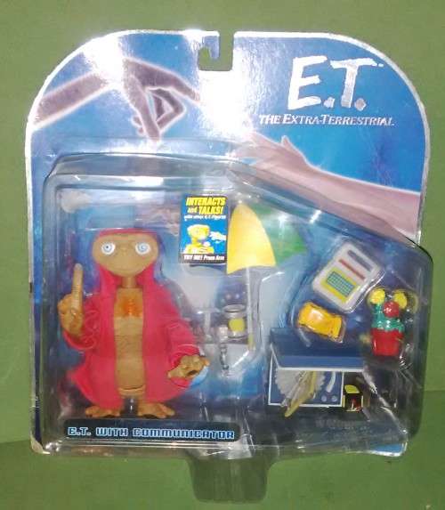 E.T The Extra Terrestrial Interactive Figure With Communicator, Exclusive, Mint On Card