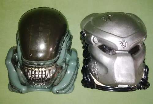 Aliens VS Predators Set Of 2 Micromachine Character Head Playset, 1996 L.G.T.I