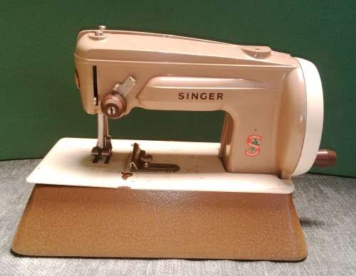 Antique Singer Metal Sewhandy Sewing Machine For The Little Seamstress