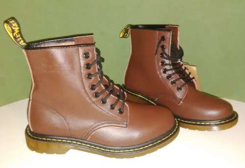 Dr. Martens Original New Size :40 Brown Genuine Leather Boots