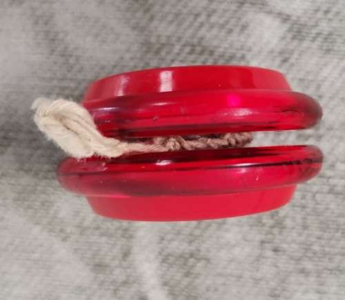 Vintage Genuine Russell Coke Super Yo-Yo Please See The Pics Of All Round Condition