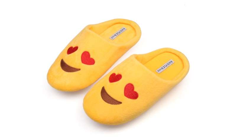EMOJI LOVER EYES SLIPPERS !!! + GIFT - INSTOCK !!