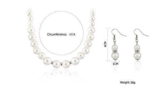 3 Piece set pearl necklace bracelet + Earrings