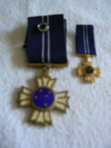 Southern Cross decoration plus miniature plus award button