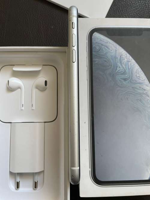 iPhone XR 64gb White