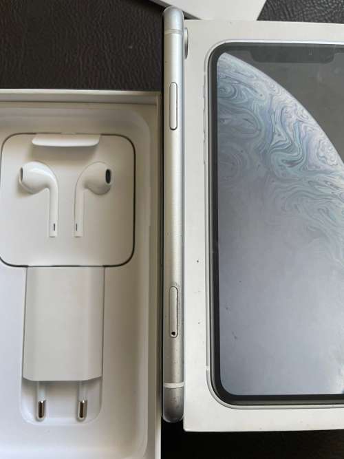 iPhone XR 64gb White