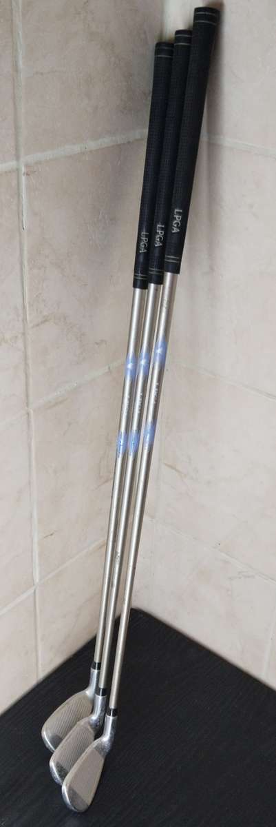 LPGA Golf Clubs - Driver, Putter + 3 Irons - See Photos - Good condition