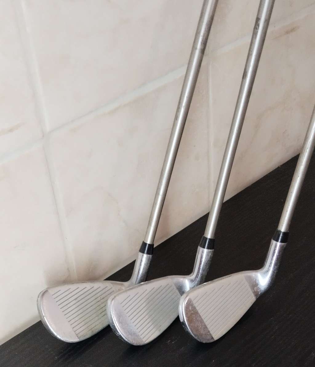 LPGA Golf Clubs - Driver, Putter + 3 Irons - See Photos - Good condition