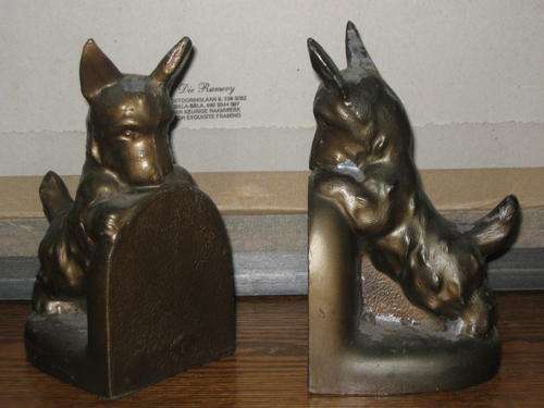 Scotty Bookends