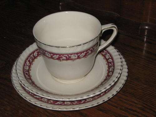 Vintage Johnson Bros.Trio