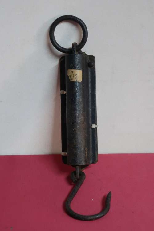Vintage SALTER spring balance scales to weigh up to 40 lbs