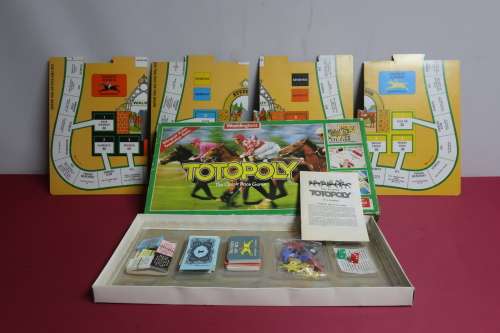 Totopoly Horse racing board game by Waddington`s