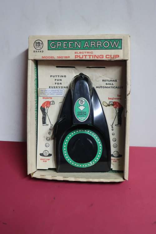 Vintage Green arrow electric putting cup, still in it`s packaging
