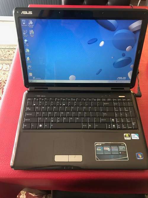 Asus K50ID Intel Pentium Dual Core T4400 , 2.2 GHz, 2 GB RAM, Nvidia Geforce GT320M 1 GB